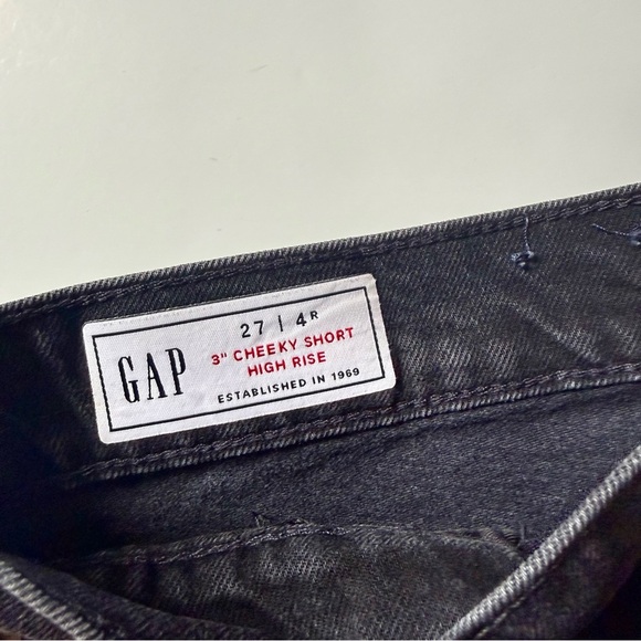 GAP High-Rise Cheeky Denim Jorts Black 27 (4R) 3” Inseam - Picture 3 of 7